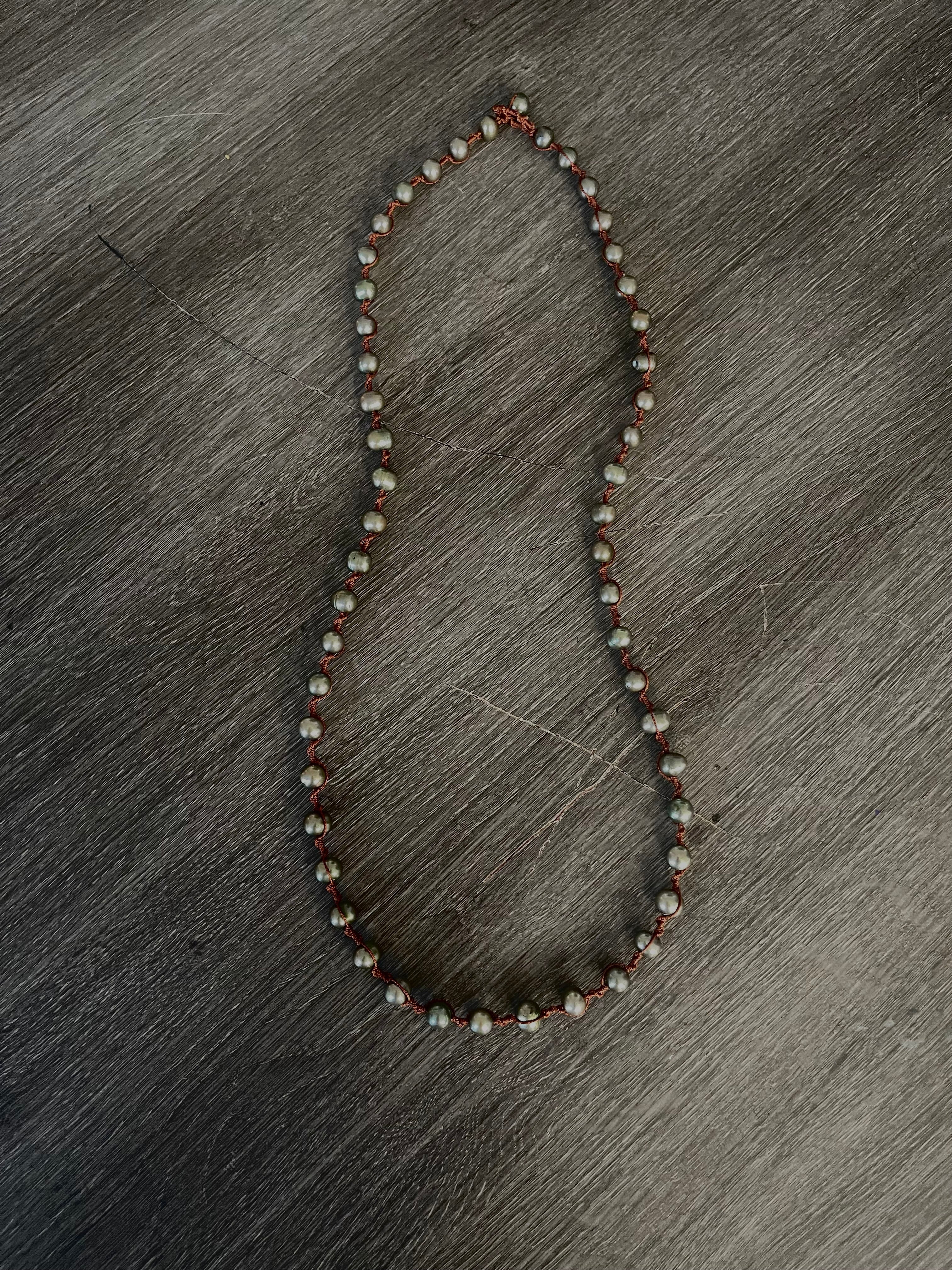 Adjustable Handcrafted Pearl Necklace – Polynesian Style